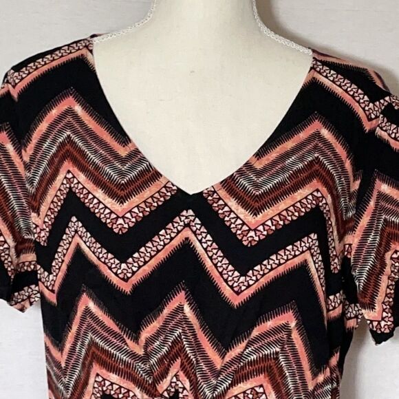 Maurices Tie Front Split Sleeve Top Size Small - Picture 4 of 6